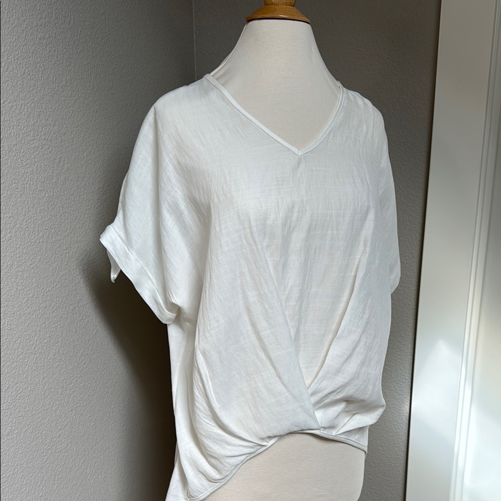 Elegant cream V-Neck Women's Hi Low drop sleeve Top small summer